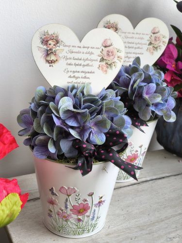 Hortenzia óvó néni