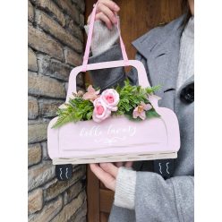 Tavasz autó rózsaszín